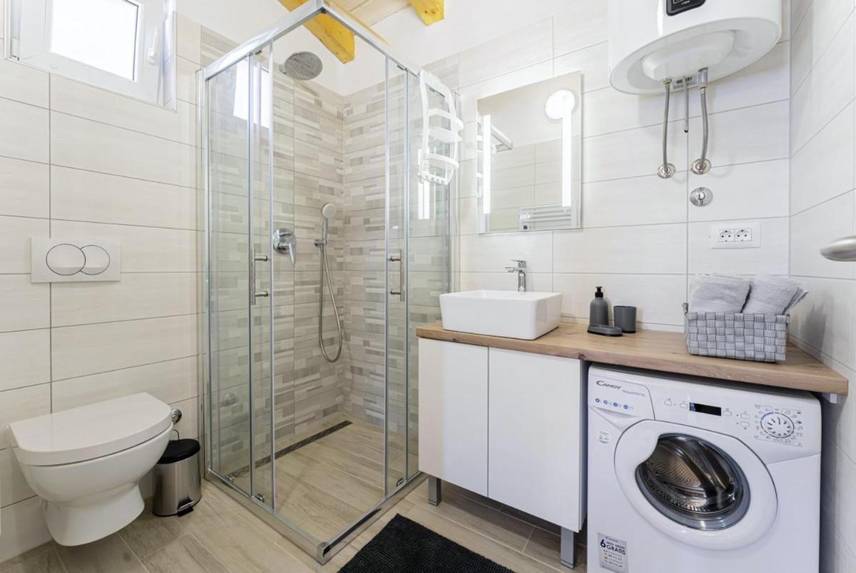 Modean In Pula - Haus Fuer 2-3 Personen Villa Ngoại thất bức ảnh